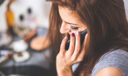 Kurier na telefon
