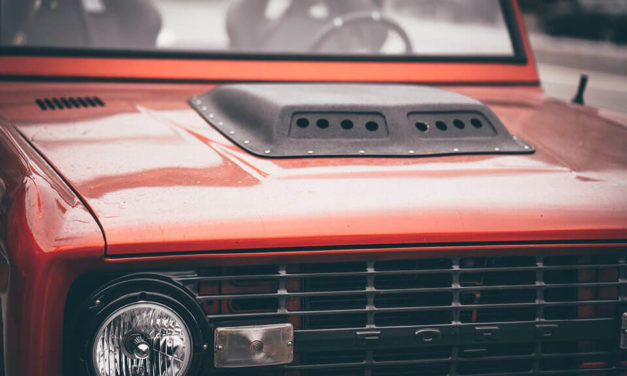 Jak wysłać maskę kurierem DHL?